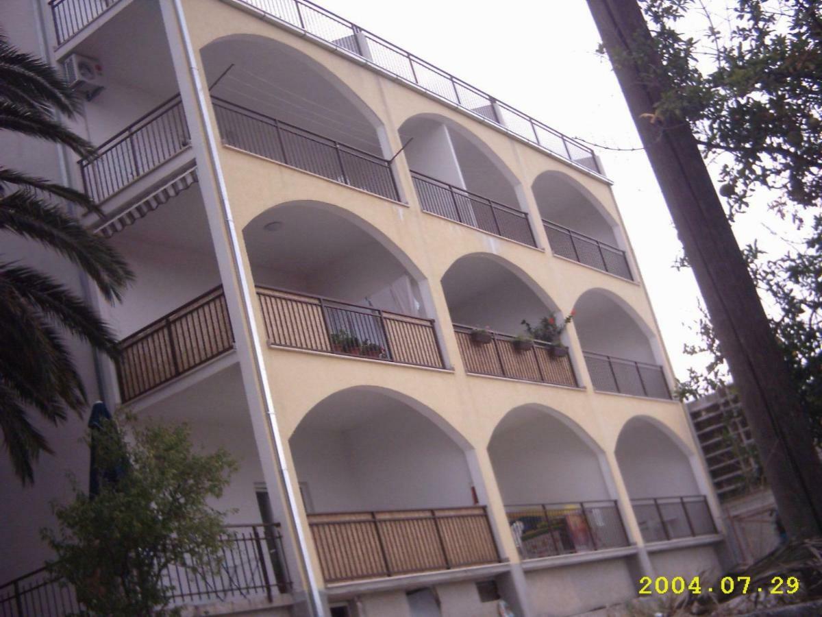 דירות טרוגיר Lambrisa מראה חיצוני תמונה